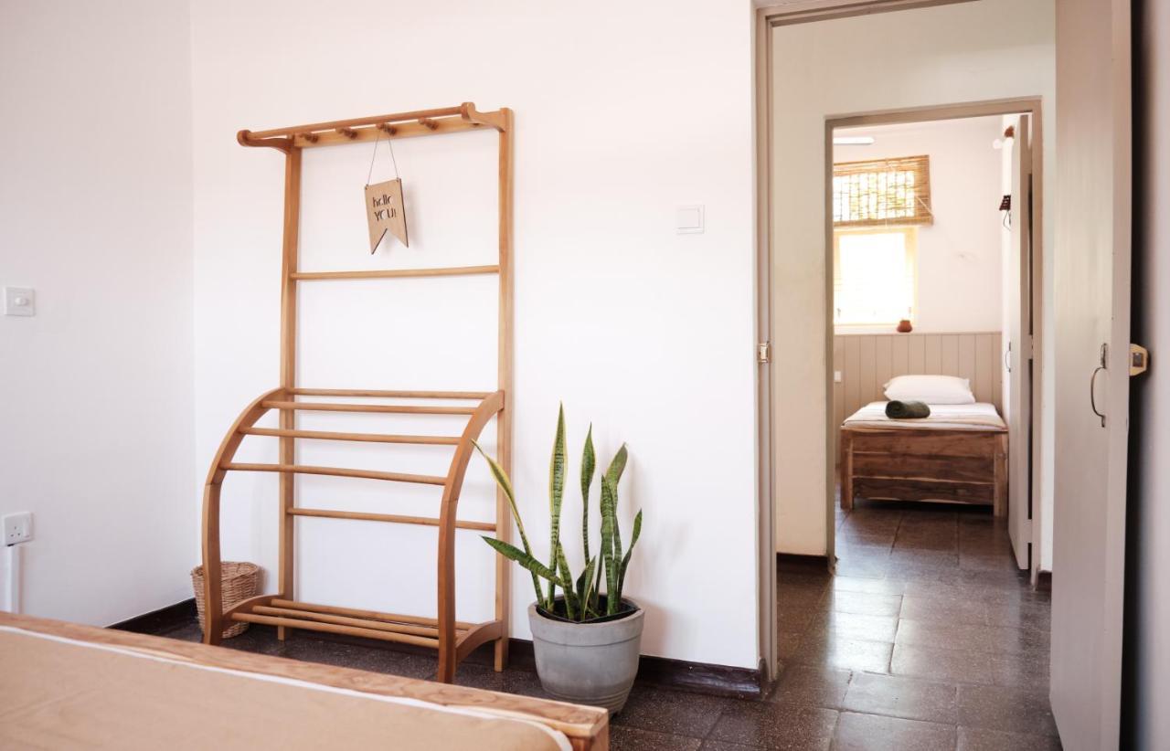 Basecamp Yoga Beach House Weligama Exterior foto
